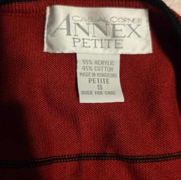 Casual Corner Annex Red And Black Petite S Sleeveless Top - Picture 2 of 4